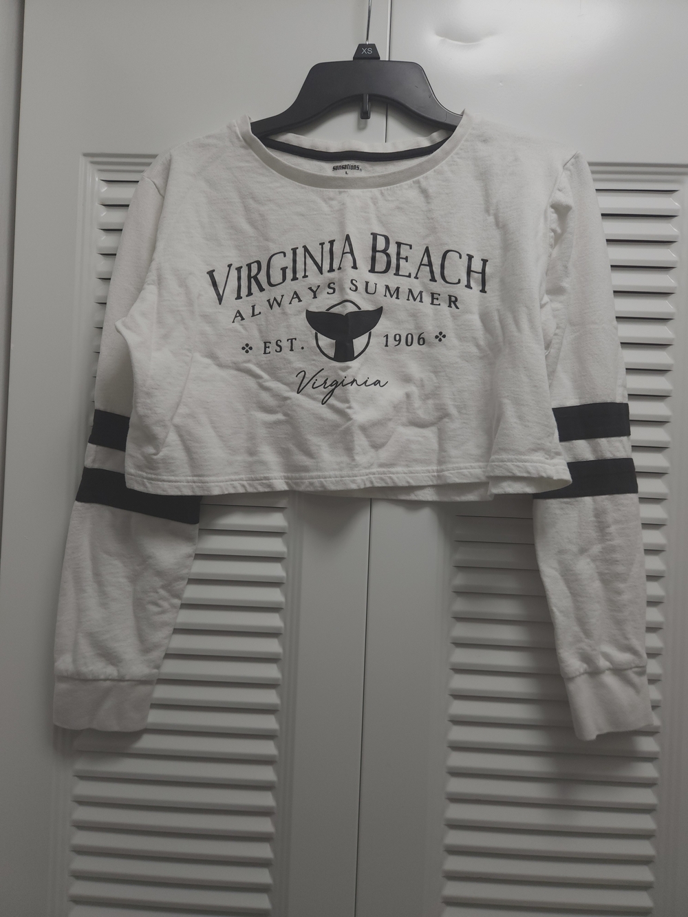 Sunsations Virginia Beach Cropped Long Sleeve Graphic Sweatshirt Top Large